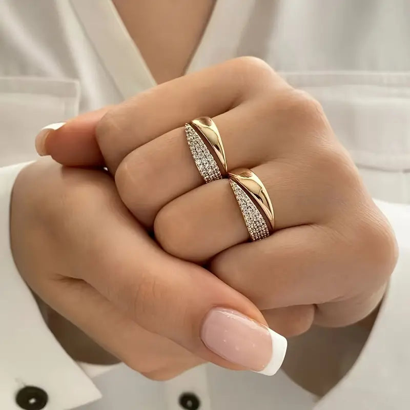 Anello elegante con pietre scintillanti